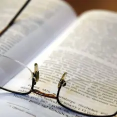 service-image-book-1
